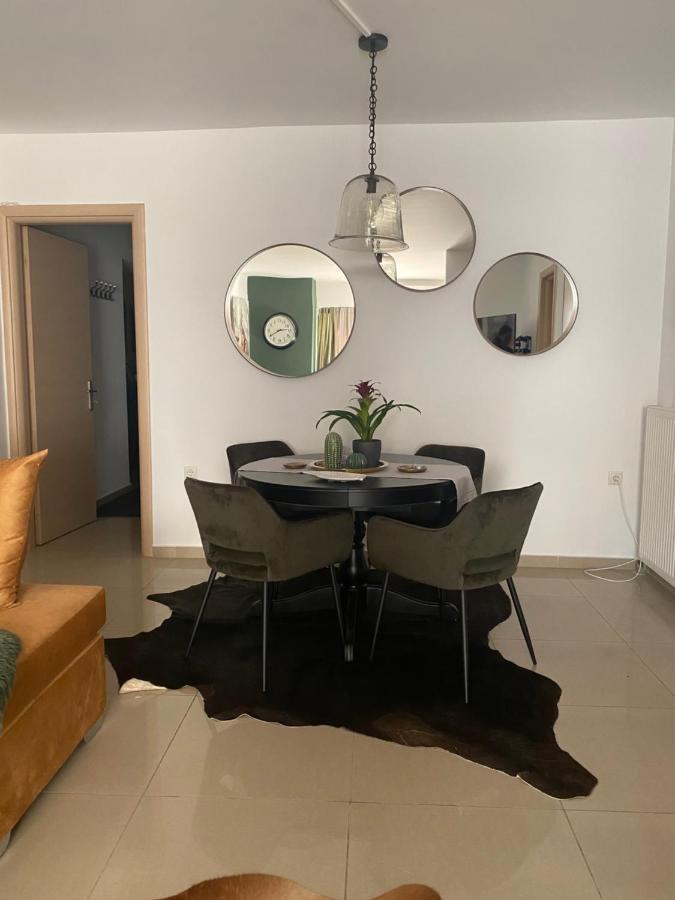 Little John Luxury Apartment El Pireo Exterior foto